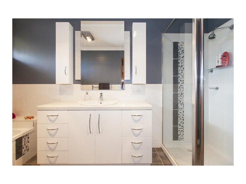 17 Kneebone Street, Ararat VIC 3377