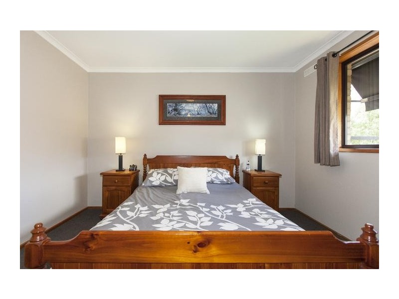 17 Kneebone Street, Ararat VIC 3377