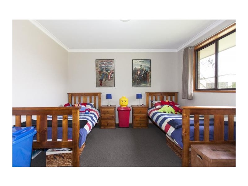 17 Kneebone Street, Ararat VIC 3377