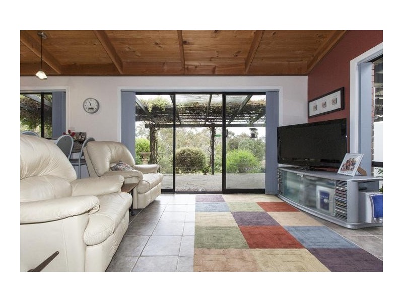 10 Salvation Gully Road, Norval VIC 3377