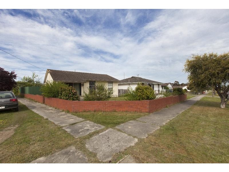 27 Tatyoon Road, Ararat VIC 3377