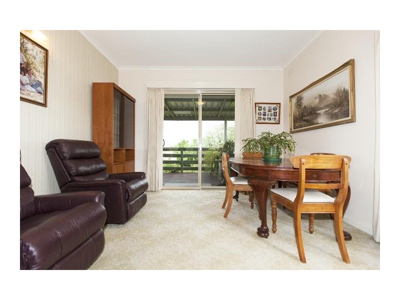 9 Port Fairy Road, Ararat VIC 3377