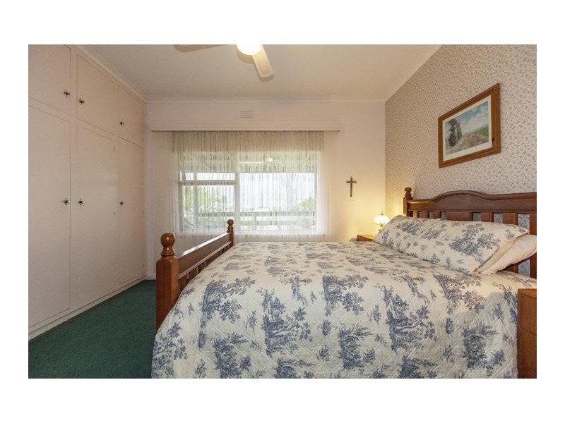 9 Port Fairy Road, Ararat VIC 3377