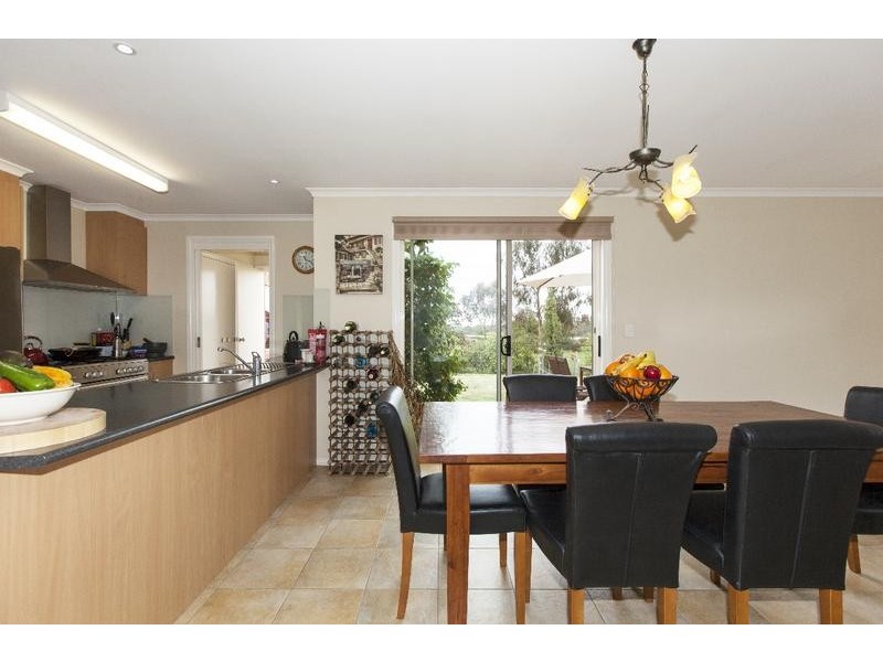 42 Jacksons Creek Road, Ararat VIC 3377