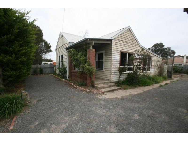 6 Tecoma Street, Ararat VIC 3377