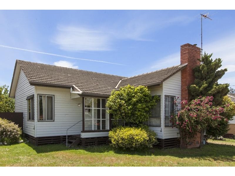 27 Laidlaw Street, Ararat VIC 3377