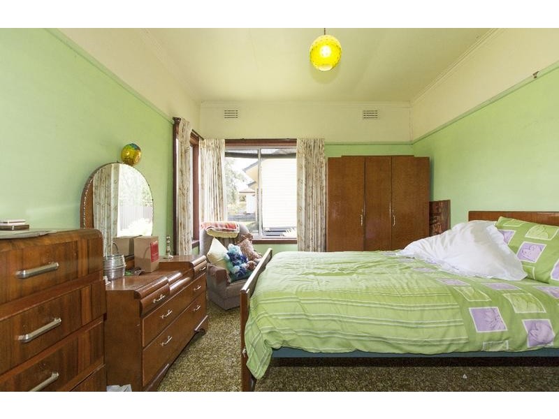 27 Laidlaw Street, Ararat VIC 3377