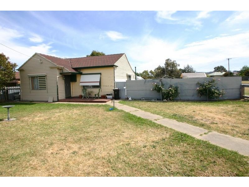 2 Best Street, Ararat VIC 3377