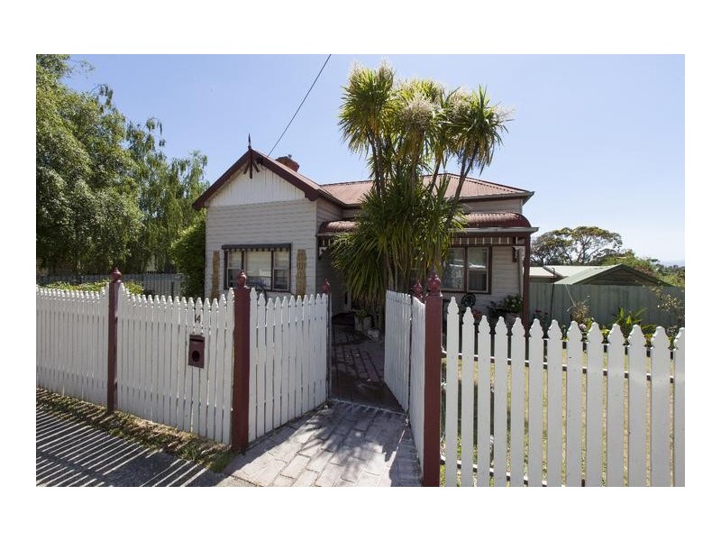 14 Lambert Street, Ararat VIC 3377