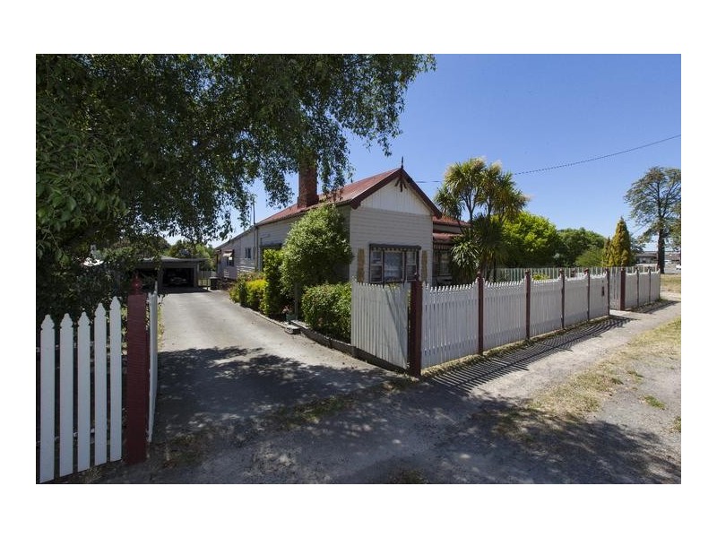 14 Lambert Street, Ararat VIC 3377