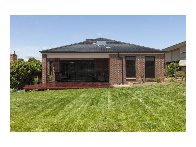 18 Henderson Street, Ararat VIC 3377