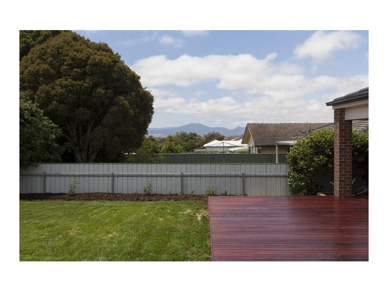 18 Henderson Street, Ararat VIC 3377