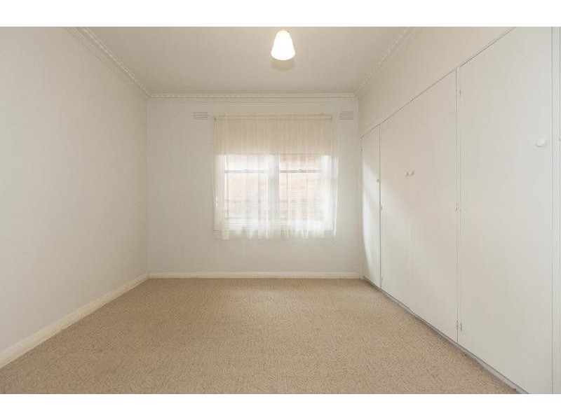 142 Montgomery Street, Lake Bolac VIC 3351