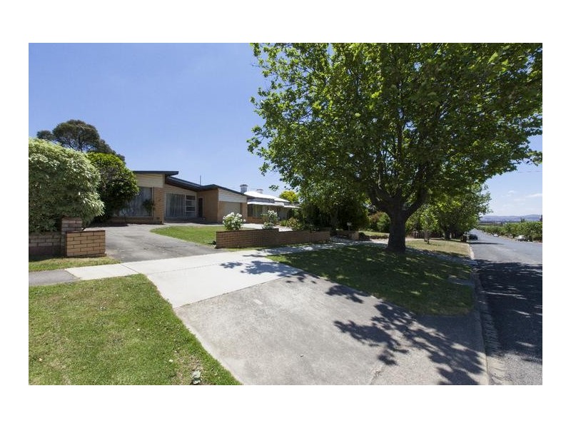 48 Barkly Street West, Ararat VIC 3377