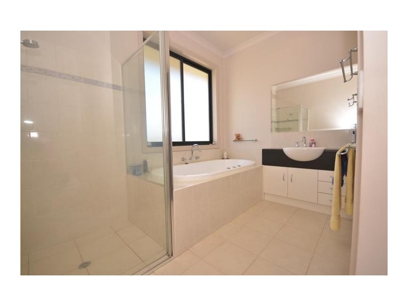 2 Highview Court, Ararat VIC 3377