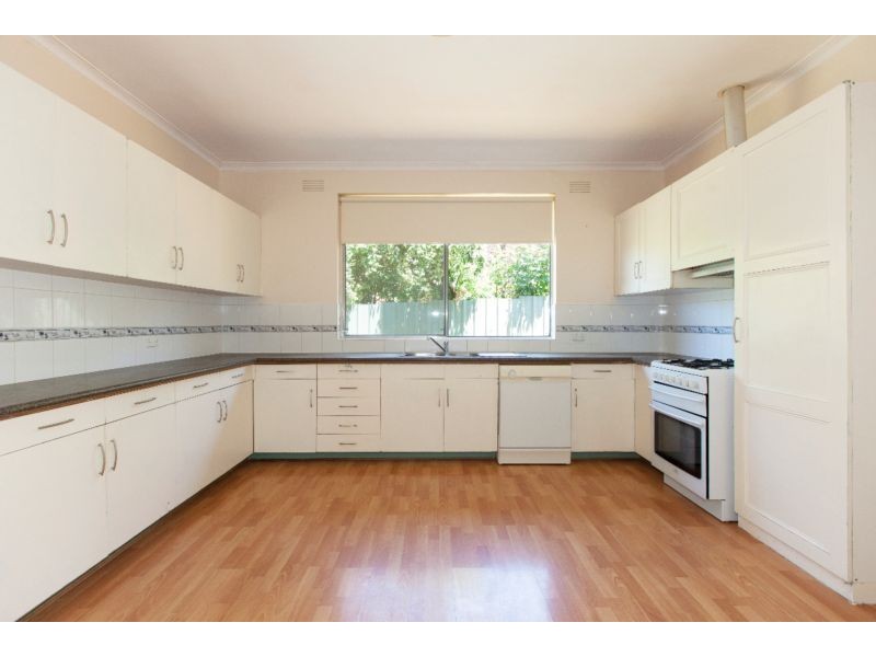 48 Barkly Street West, Ararat VIC 3377