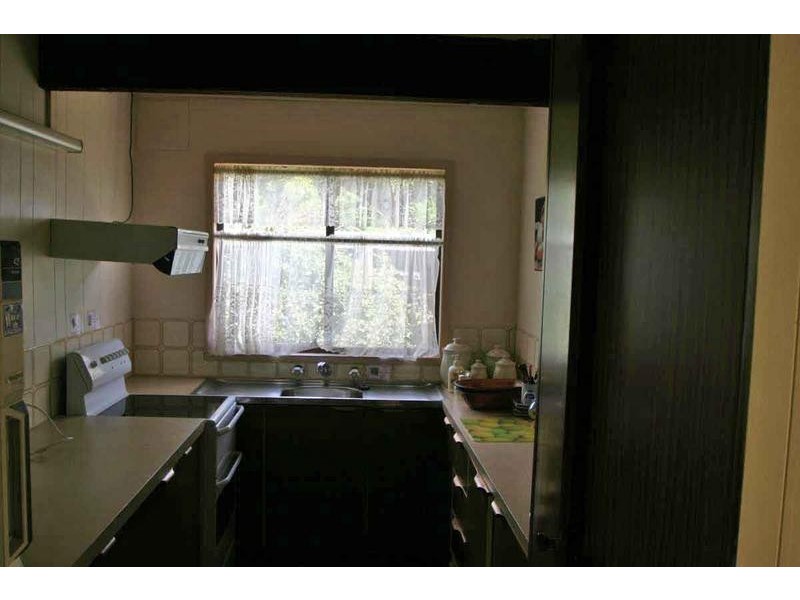 56 CLARKE STREET, Elmhurst VIC 3469