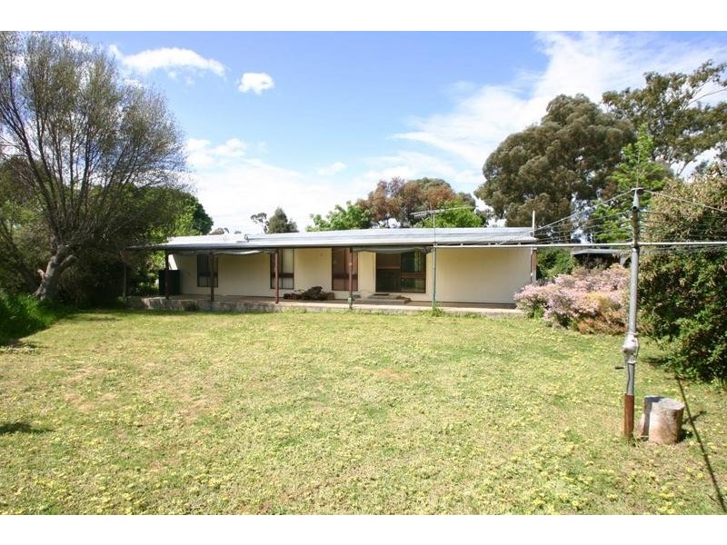 56 CLARKE STREET, Elmhurst VIC 3469