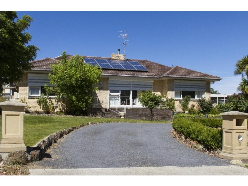 6 Hewitt Street, Ararat VIC 3377