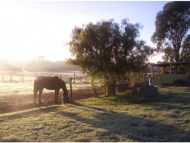 27 Stephenson Street, Great Western VIC 3377