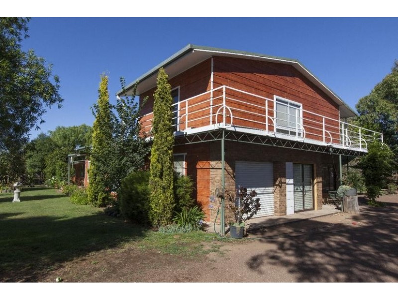 44 Wickliffe Road, Willaura VIC 3379