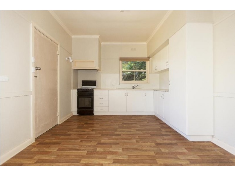 32 Port Fairy Road, Ararat VIC 3377