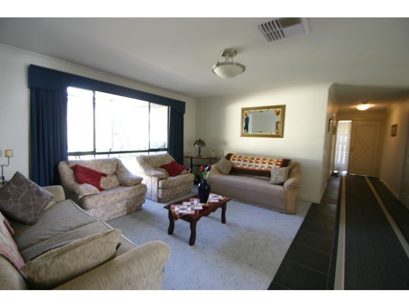 3 Scotts Rise, Ararat VIC 3377