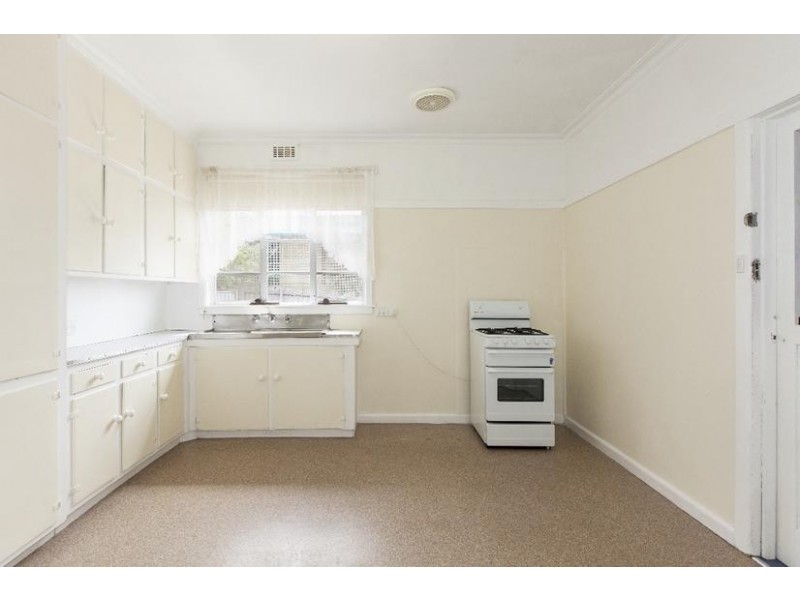 19 Churchill Avenue, Ararat VIC 3377