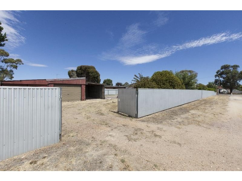 12 Blake Street, Ararat VIC 3377