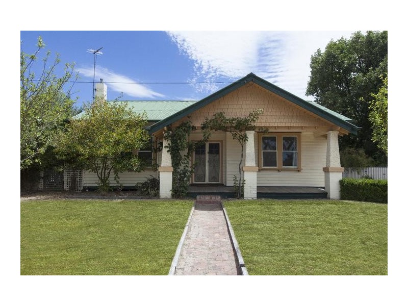 31 Vincent Street, Ararat VIC 3377