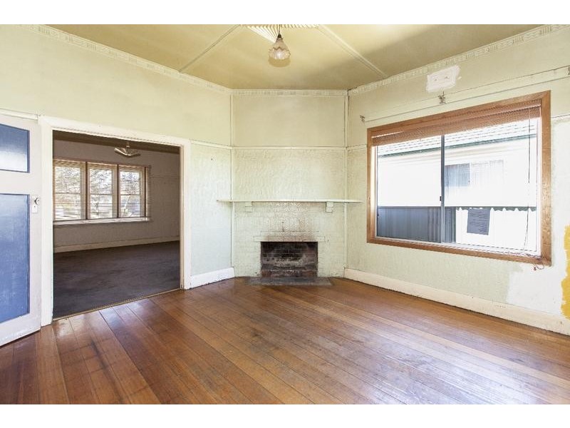 13 Queens Avenue, Ararat VIC 3377