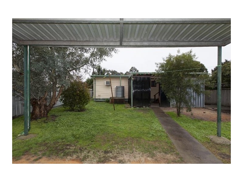 42 Dean Street, Ararat VIC 3377