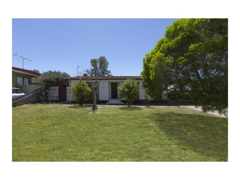 77 Churchill Avenue, Ararat VIC 3377