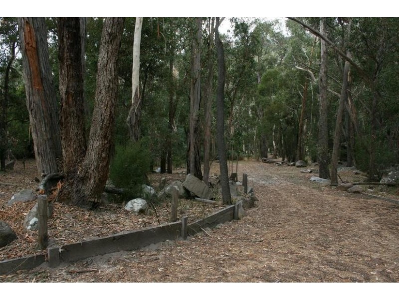 65 Scotts Road, Halls Gap VIC 3381