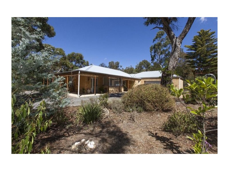11 Crebbins Lane, Ararat VIC 3377