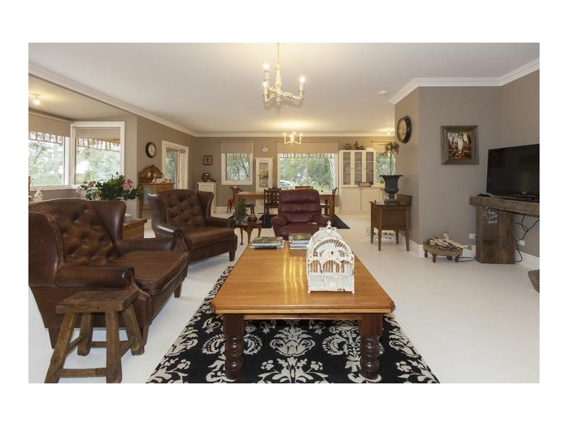 11 Crebbins Lane, Ararat VIC 3377
