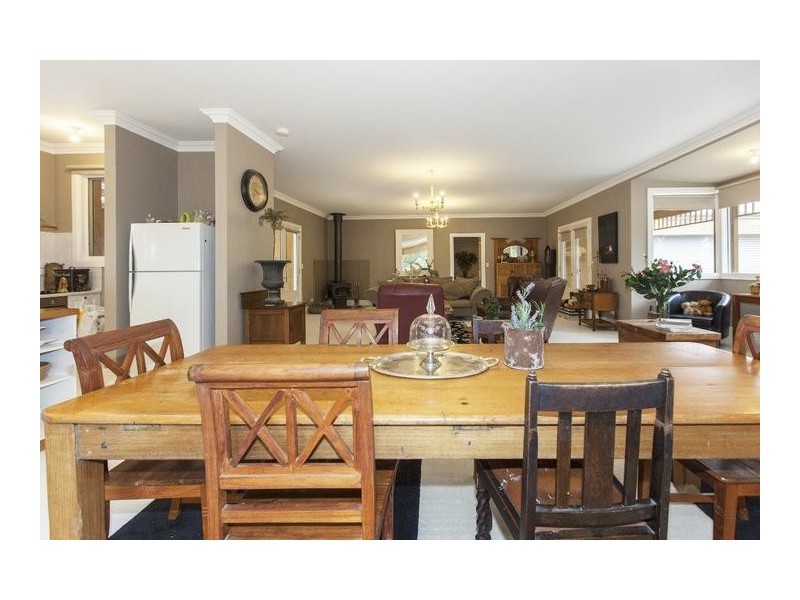11 Crebbins Lane, Ararat VIC 3377