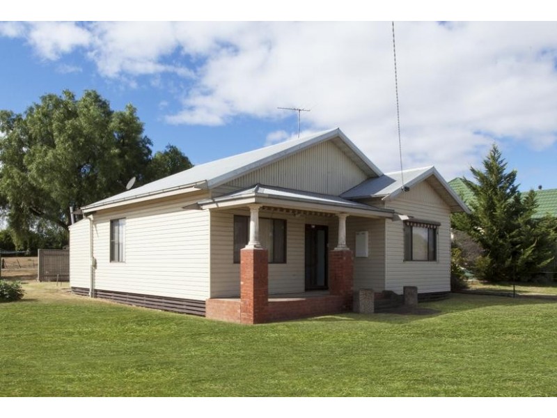 164 Montgomery Street, Lake Bolac VIC 3351