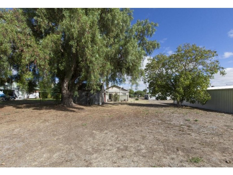 164 Montgomery Street, Lake Bolac VIC 3351