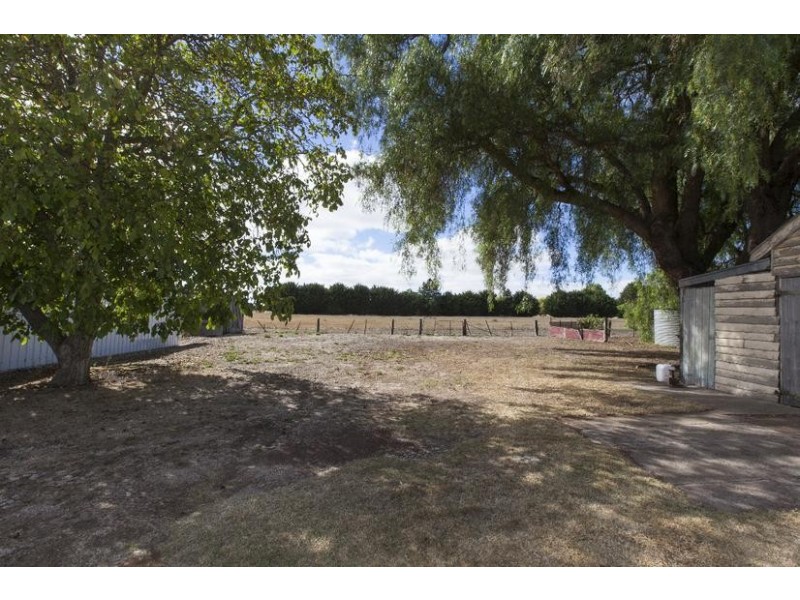164 Montgomery Street, Lake Bolac VIC 3351