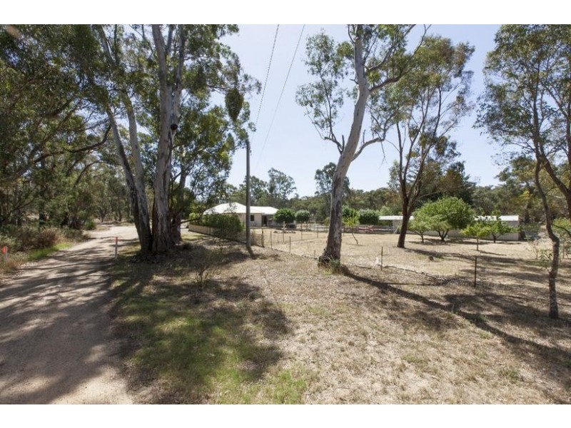 26 Morella Road, Ararat VIC 3377