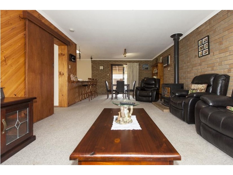 7 Kneebone Street, Ararat VIC 3377