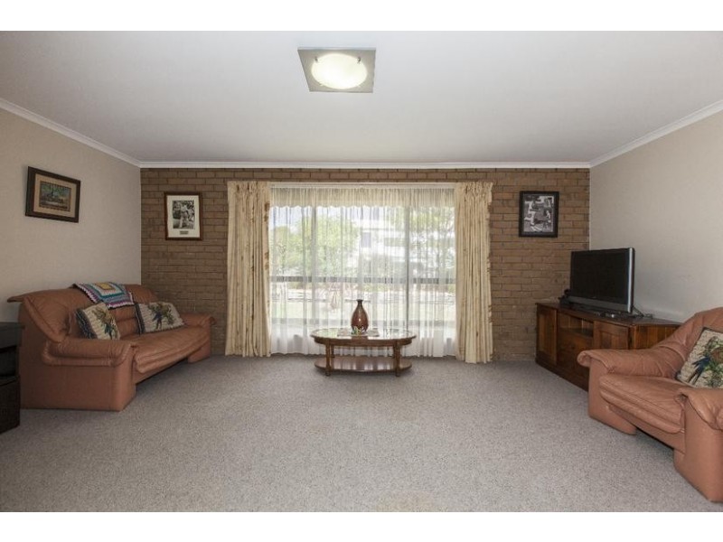 7 Kneebone Street, Ararat VIC 3377