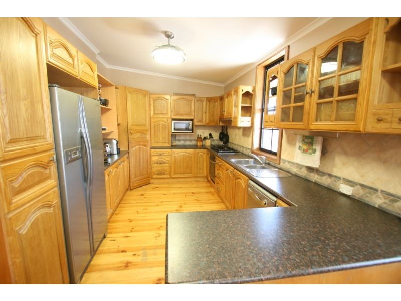 24 Queen Street, Ararat VIC 3377