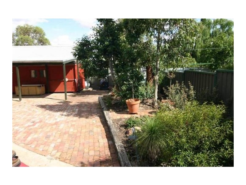 5 George Road, Ararat VIC 3377