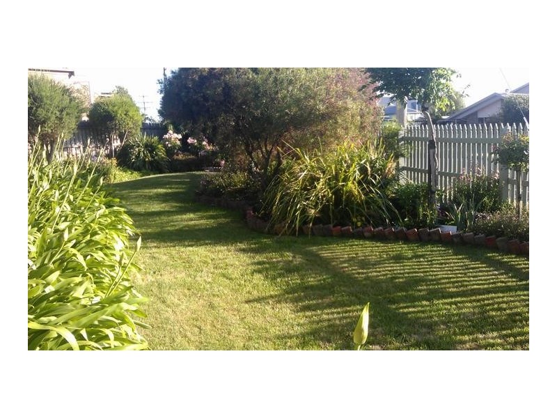 5 George Road, Ararat VIC 3377