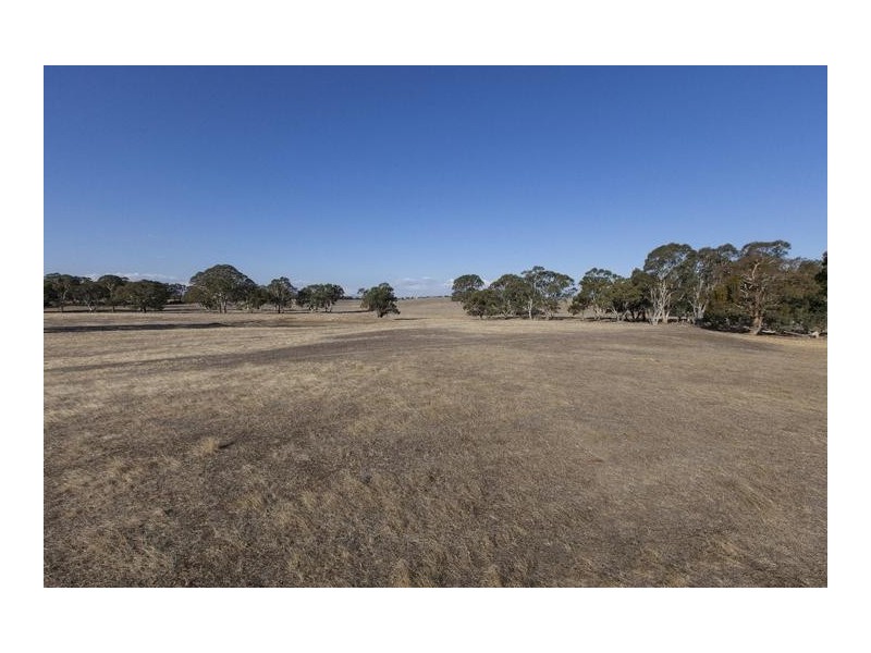 8 Saw Pit Flat Road, Ararat VIC 3377