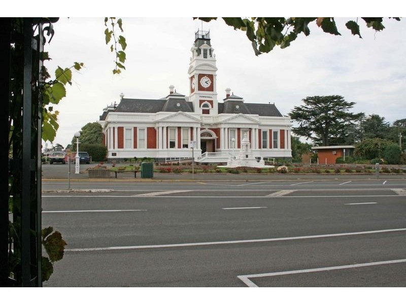 194-196 Barkly Street, Ararat VIC 3377