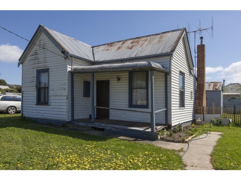 11 Ford Street, Ararat VIC 3377