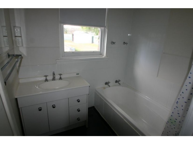 137 Main Street, Great Western VIC 3377